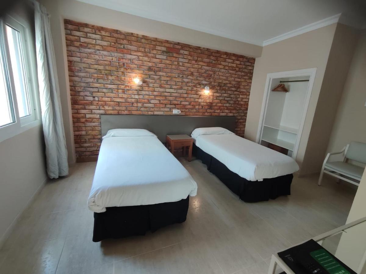 Hostal Mar Del Plata (Adults Only) El Arenal  Ngoại thất bức ảnh