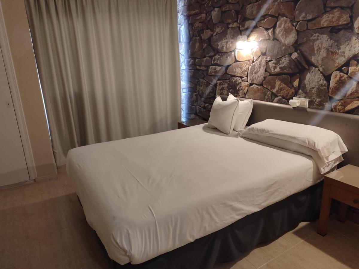 Hostal Mar Del Plata (Adults Only) El Arenal  Ngoại thất bức ảnh
