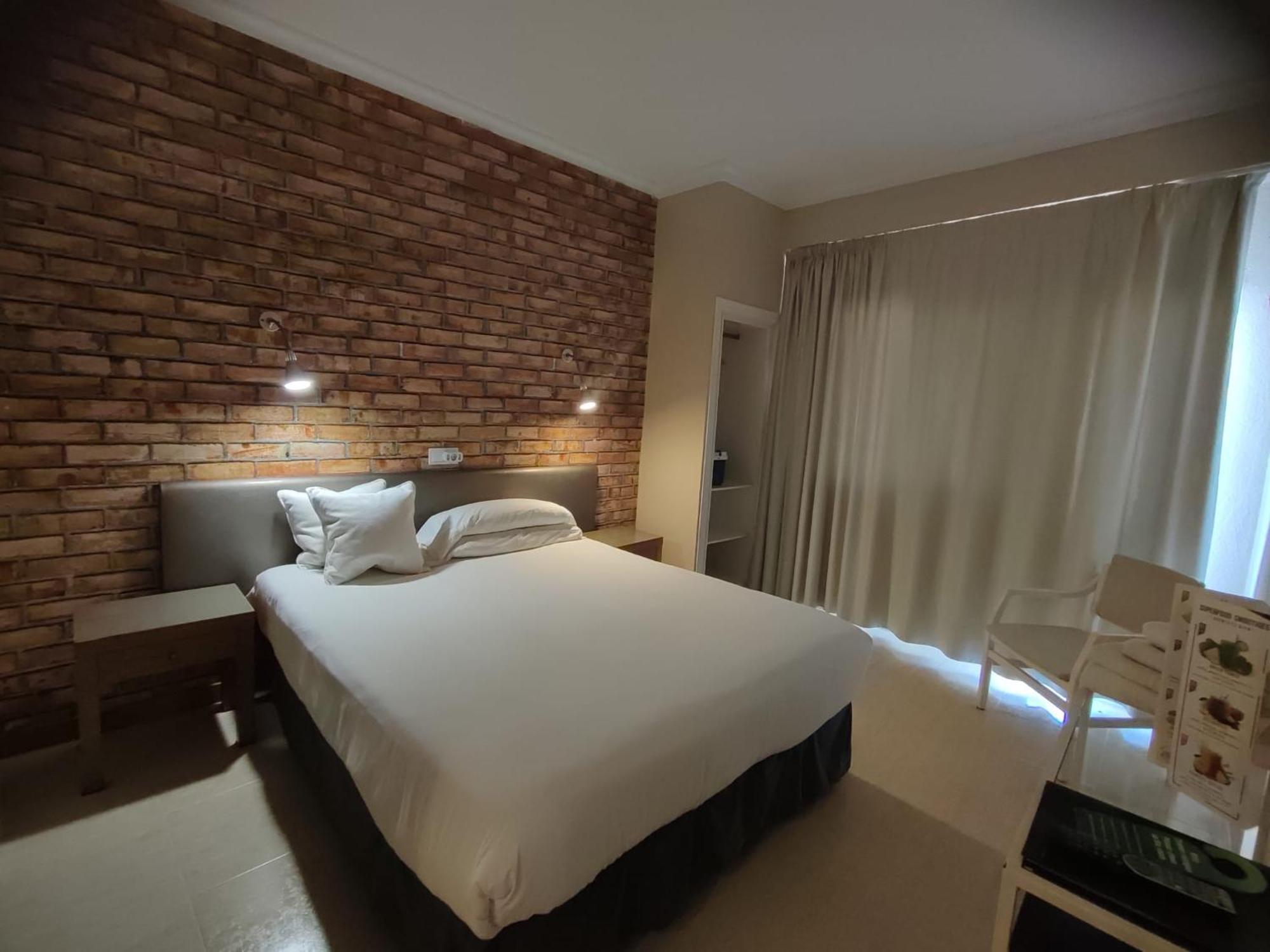 Hostal Mar Del Plata (Adults Only) El Arenal  Ngoại thất bức ảnh